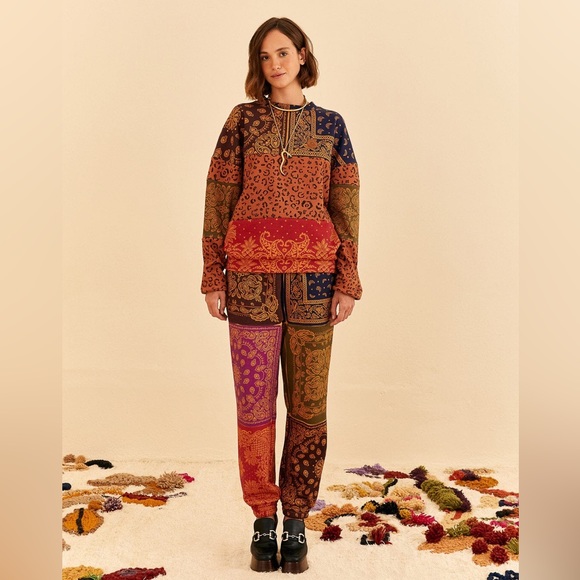 FARM Rio Sweaters - FARM RIO Bandana Dream
Mixed Leopard
Texture
Sweatshirt